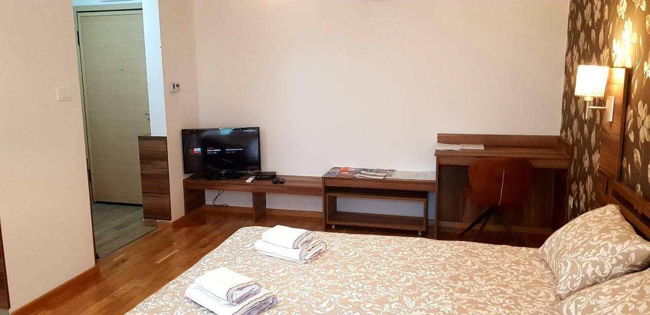 נובי סאד Uki-Modern Apartment With Parking מראה חיצוני תמונה